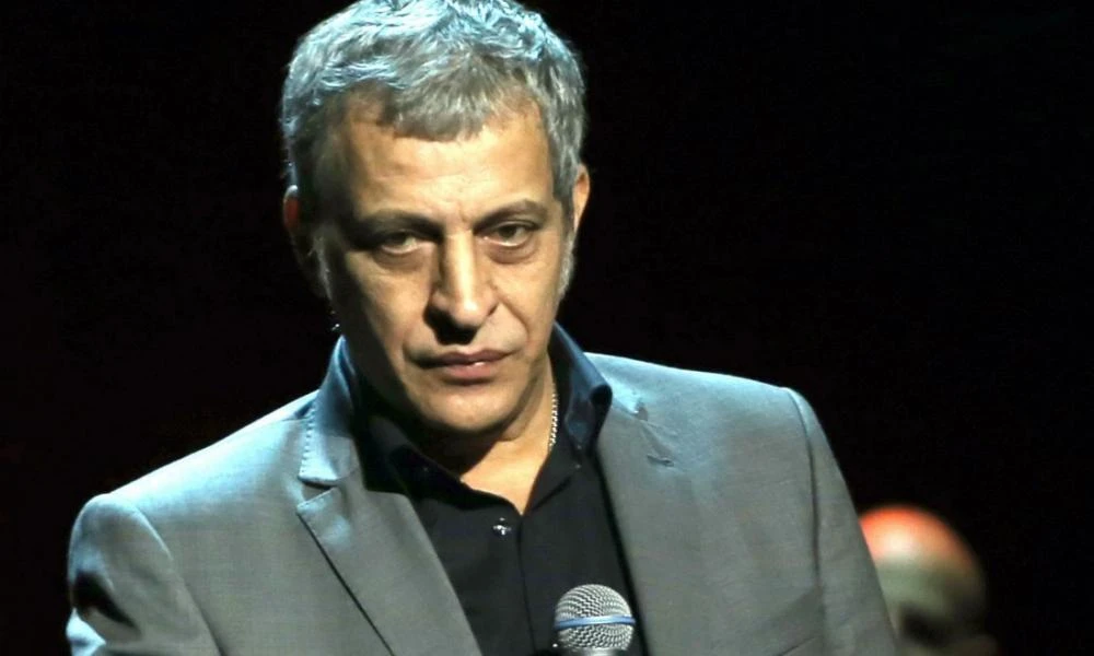 Στον εισαγγελέα ο τραγουδιστής Θέμης Αδαμαντίδης
